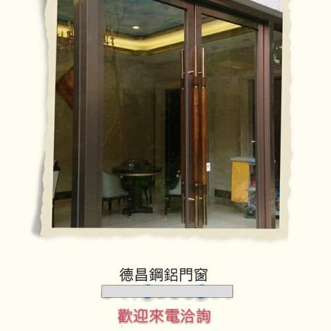 提供鋼琴鍵服務的專家曾