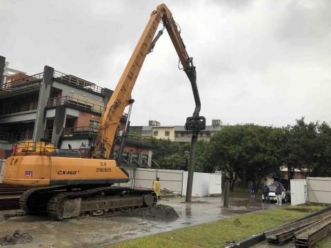 西乃山老屋翻新與修繕工程 - 我們也做建案基樁、泥作、綁鐵、水電、貼磚、油漆 西乃山老屋翻新與修繕工程 - 我們也做建案基樁、泥作、綁鐵、水電、貼磚、油漆