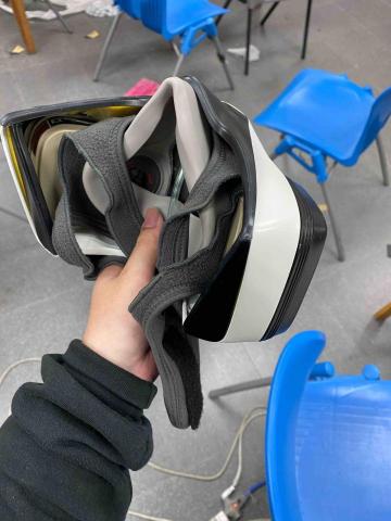 技諶設計 - 專案設計：
產品：口罩
內容：外觀、機構
製作打樣：3D列印（光固化）、模型噴漆
材質：pla