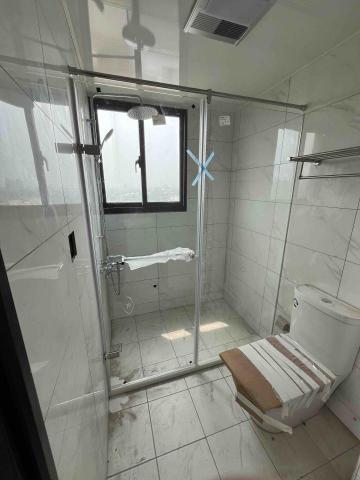 鴻圖淋浴拉門 - 