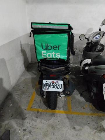 提供機車美容店服務的專家賴志遠