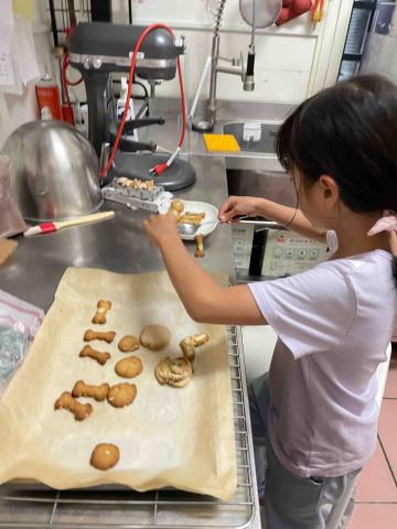 dietitian seedling - 帶小朋友做手工餅乾?