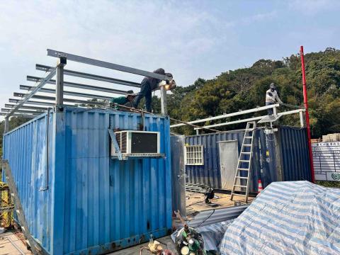 昇宏實業 - 貨櫃工務所屋頂搭建 昇宏實業 - 貨櫃工務所屋頂搭建