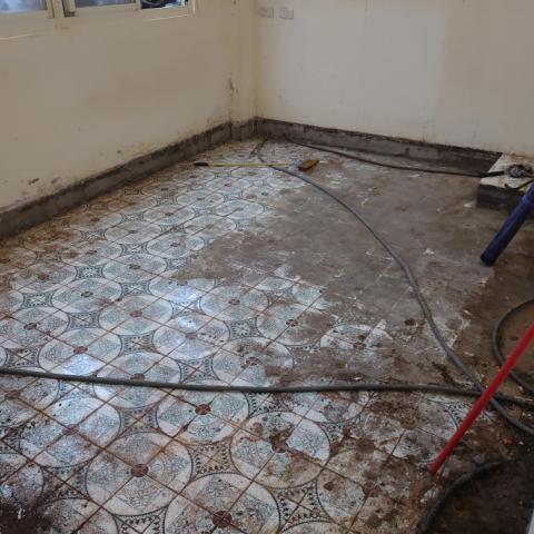 修家工程 - 拆除 新架高木板