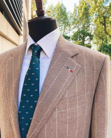 V Studio -  V Studio -