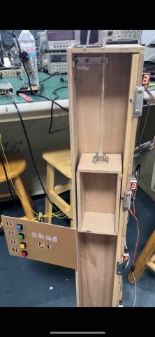 柯基 - 微處理機專題—電梯控制 柯基 - 微處理機專題—電梯控制