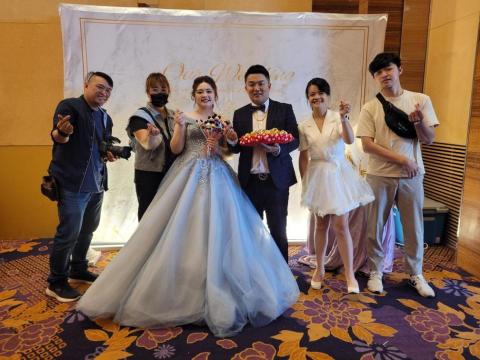 亮亮✨️|婚禮主持人|活動主持人 -  亮亮✨️|婚禮主持人|活動主持人 -