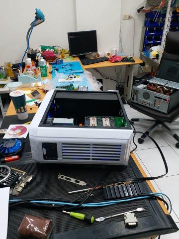 年輪資訊社 筆電專賣 - 全新組裝電腦