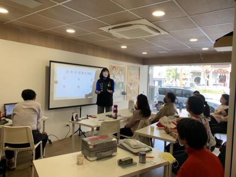 聖懿卍國際文創有限公司 - 在藥局擔任會員養生保健課程講師