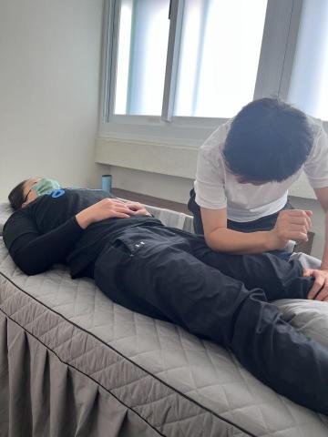 謝佩蓉 - 推拿，運動肌肉按摩