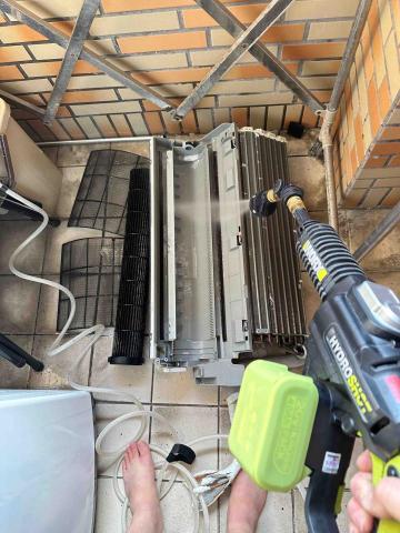 恆奕空調工程行(阿言) - 拆機保養工程 恆奕空調工程行(阿言) - 拆機保養工程