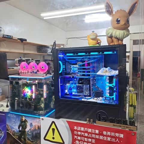 年輪資訊社 筆電專賣 - 電腦改裝