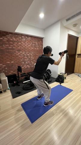 羅育騰_肌力體能_運動按摩 - 到府居家教學