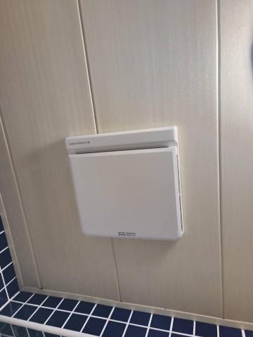 周晉毅 - 浴室抽風扇更換