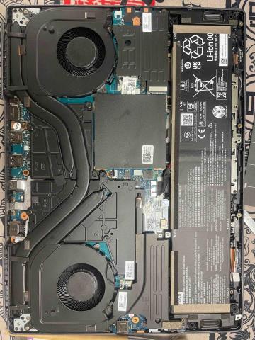 亞銳斯科技 - 筆電斷裂維修