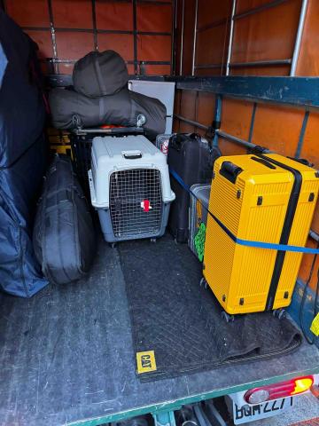 宇宙客製化輔助搬運 - 外國家庭機場接送