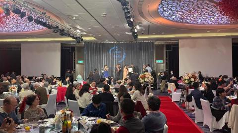 Vicky Chen - 台北喜來登婚禮企劃、主持

本場亦包含婚禮顧問，協助安排配合廠商，包括場地佈置、婚禮攝影等協力廠商的規劃與聯繫！