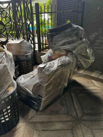 宇宙客製化輔助搬運 - 真皮電動沙發包裝保護