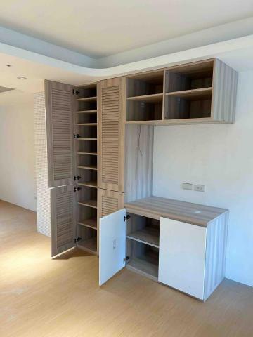 藝家系統設計工作室 - : ???? __ 施工作業分享
\ 系統置物收納空間 ·置物櫃·蘆洲區 /
又創造出一組溫柔簡約的實用置物櫃啦?
·門片透氣設計的多層置物空間
·可愛滿分的頂天立地洞洞板
可調整距離也可依照您想要的配置做調整
完全就是把收納發揮到淋漓盡致!
-
給您獨一無二滿滿安全感的設計
·客製化設計·
·到府丈量·
·免費一對ㄧ諮詢·
·品質掛保證·保固服務·
#arthome  #藝家設計家居
#系統 #系統家具 #室內設計
#木工  #系統櫃 #桃園 #台北  #新竹
#置物 #收納 #收納控 #居家 藝家系統設計工作室 - : ???? __ 施工作業分享
\ 系統置物收納空間 ·置物櫃·蘆洲區 /
又創造出一組溫柔簡約的實用置物櫃啦?
·門片透氣設計的多層置物空間
·可愛滿分的頂天立地洞洞板
可調整距離也可依照您想要的配置做調整
完全就是把收納發揮到淋漓盡致!
-
給您獨一無二滿滿安全感的設計
·客製化設計·
·到府丈量·
·免費一對ㄧ諮詢·
·品質掛保證·保固服務·
#arthome  #藝家設計家居
#系統 #系統家具 #室內設計
#木工  #系統櫃 #桃園 #台北  #新竹
#置物 #收納 #收納控 #居家