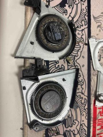 亞銳斯科技 - 筆電清潔