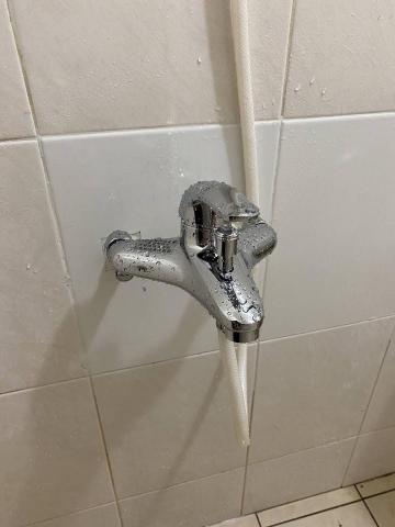 周晉毅 - 沐浴龍頭更換