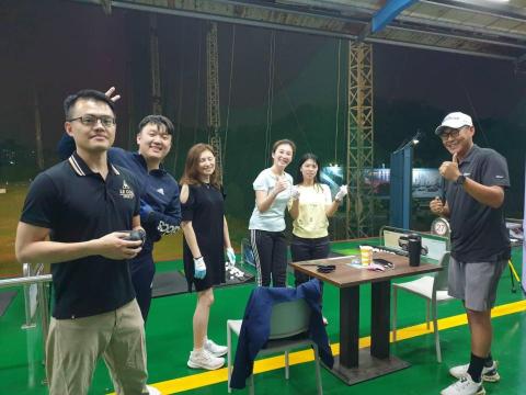 不怎麼樣高爾夫教學 - 團體課程上課