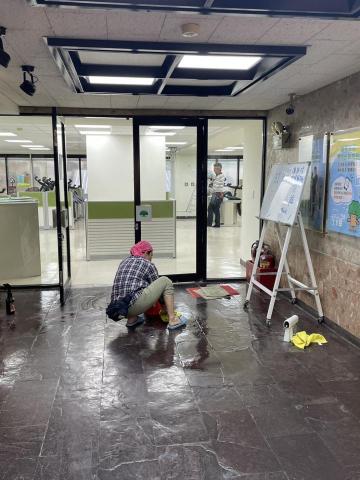 大清清潔、捷禹工程 - 地板清潔