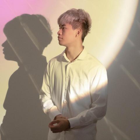 提供冷凍空調服務的專家吳旻灃