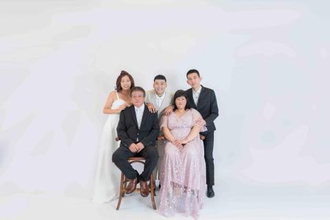 小李攝影工作室 - 全家福照