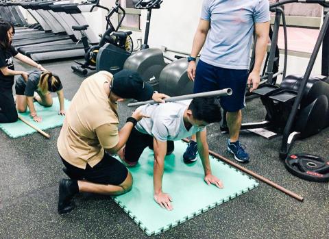 謝秉祐 - 團體肌力訓練