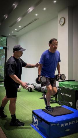 謝秉祐 - 銀髮族訓練