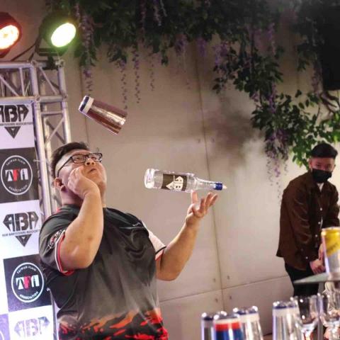 Kyu Tea -酒裡茶香 - 有需要任何花調表演找我們就對了