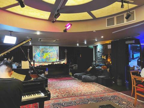 Music Media studio - 