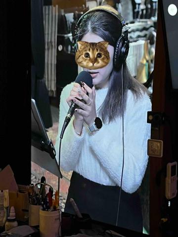 Music Media studio - 錄歌中