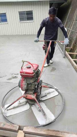 許威地坪粉光 - 施作過程