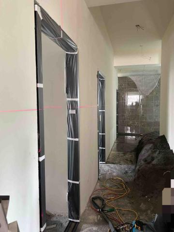 築峰門片安裝 - 鐵門立框(電焊) 築峰門片安裝 - 鐵門立框(電焊)