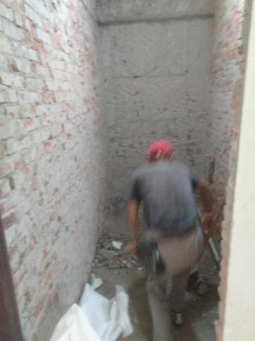 專業 打石 拆除 - 廁所打除