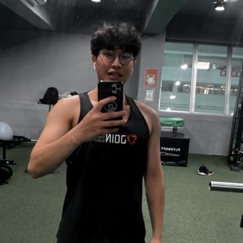 提供底盤懸吊服務的專家Max