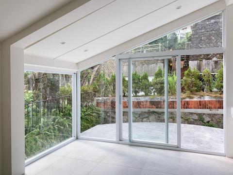 三常玻璃工程行 - 落地玻璃門窗安裝 三常玻璃工程行 - 落地玻璃門窗安裝