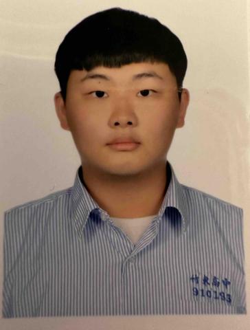 提供團康服務的專家張宸浩