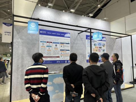 YunYuan - 大型展覽海報資訊設計