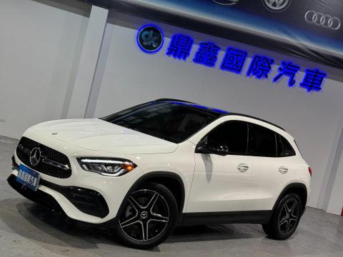 Dx鼎鑫國際汽車 - 正2022年 Mercedes-Benz AMG GLA250 4MATIC 原鈑件 跑1萬 全景天窗 夜色套件 LED頭燈
