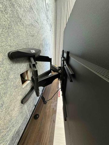 旭將電器行 - 雙手臂壁掛架施工
左右角度可調/前傾角可調/前後拉伸