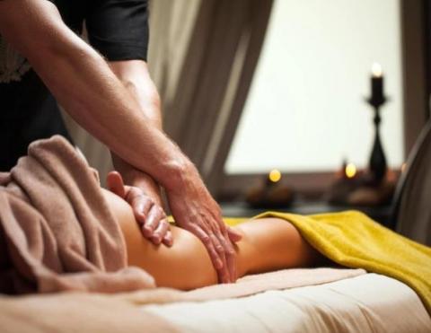 舒壓男按摩師 - 