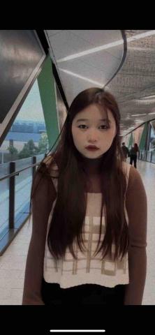 提供客服服務的專家林宸瑄