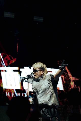 xxwiczhi.jpg傳智 - 饒舌歌手：阿跨面