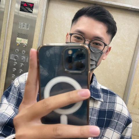 提供小學數學服務的專家余明軒