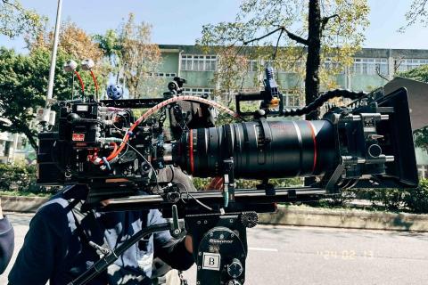 佐的影像 - 不論大小機器都可以協助喔（圖為參與劇組「來！金來號」使用的攝影機Alexa35