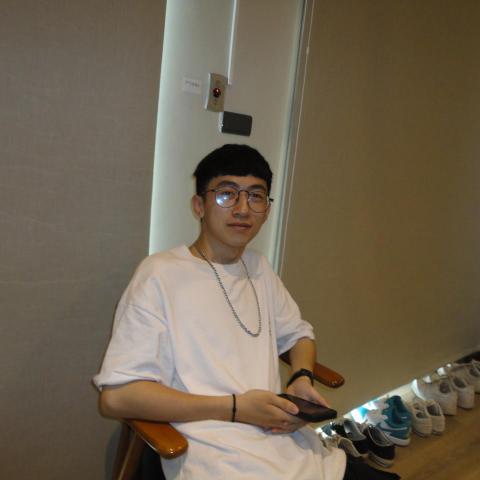 提供數學教學服務的專家王駿衡