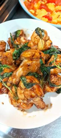 游先生（祺食堂） - 三杯小腿雞